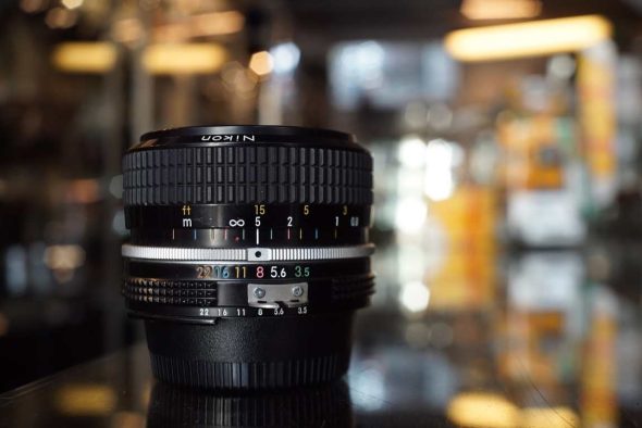 Nikon Nikkor 28mm F/3.5 AI lens