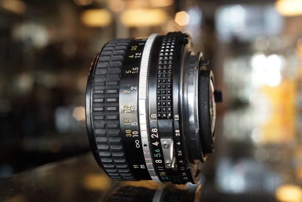 Nikon Nikkor 50mm F/1.8 AI lens