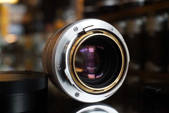 Leica Summicron-M 50mm F/2, chrome version 5