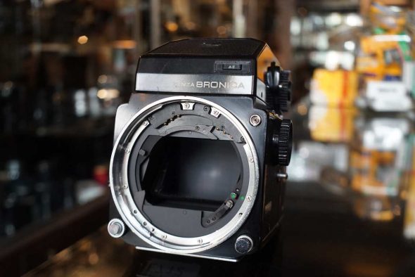 Bronica ETRC + AE prism finder OUTLET