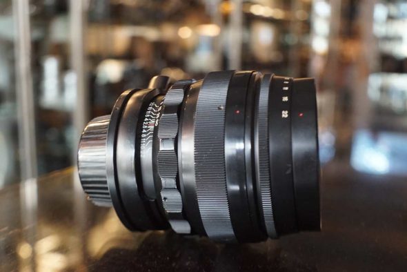 KMZ Helios-40-2 85mm f/1.5 black M42 mount lens