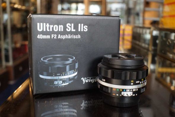 Voigtlander Ultron SL IIs 40mm F/2 ASPH. for Nikon F, black, boxed