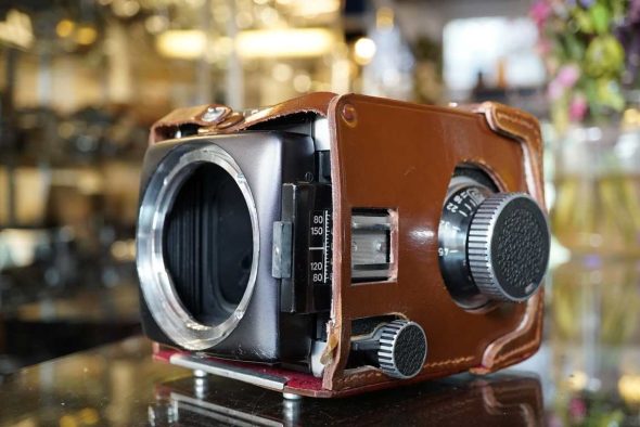 Rolleiflex SL66 body, OUTLET