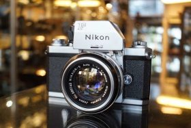 Nikon F w/ Photomic T + Nippon Kogaku Nikkor-S 50mm f/1.4