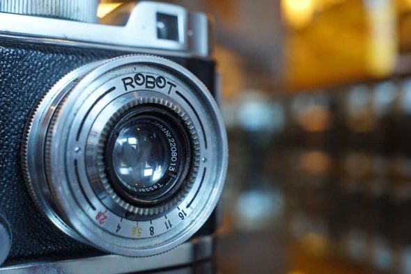 Robot camera + Zeiss Tessar 37,5mm F/2.8 lens