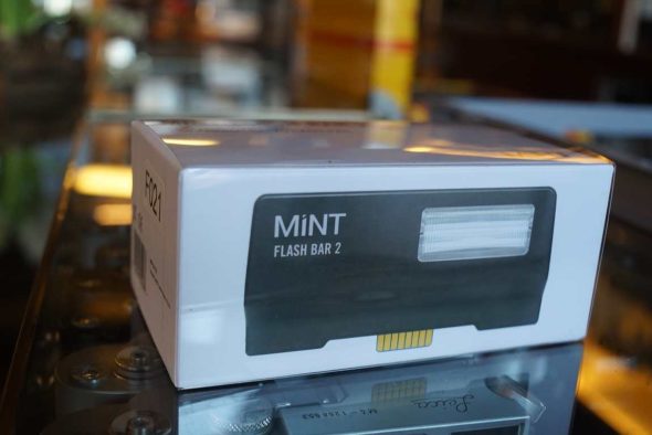 MINT Polaroid Flash bar for SX-70 camera, boxed