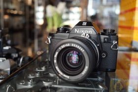 Nikon EM + Zoom-Nikkor 35-70mm F/3.3-4.5 lens