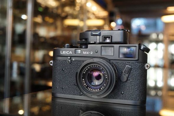 Leica M4-2 body black chrome + Leica Meter MR, fresh CLA