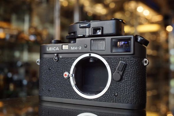 Leica M4-2 body black chrome + Leica Meter MR, fresh CLA