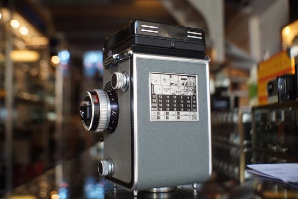 Rolleiflex T Grey with 75mm F/3.5 lenses, shutter service