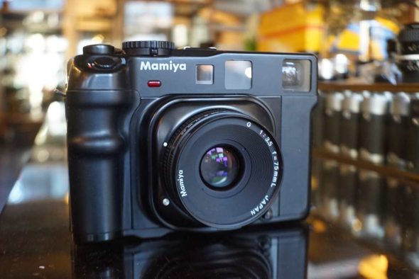 Mamiya 6 MF + G 75mm F/3.5 L lens