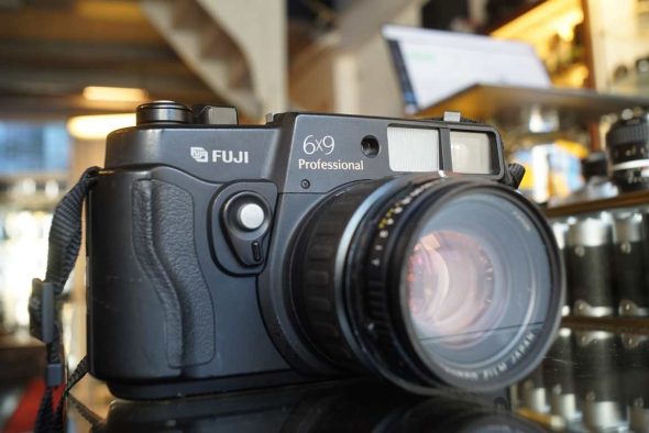 Fujifilm GW690 III w/ EBC Fujinon 90mm f/3.5