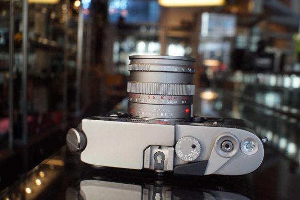 Leica M6 Titanium kit with matching Summilux 50mm F/1.4, collectible, boxed