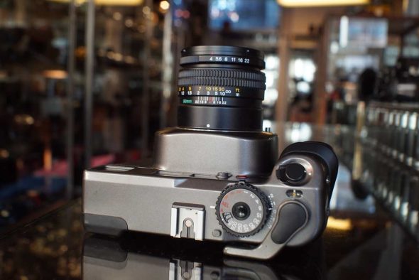 Mamiya 7 rangefinder + Sekor 80mm F/4 lens