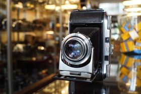 Voigtlander Bessa II camera with 105mm F/3.5 lens
