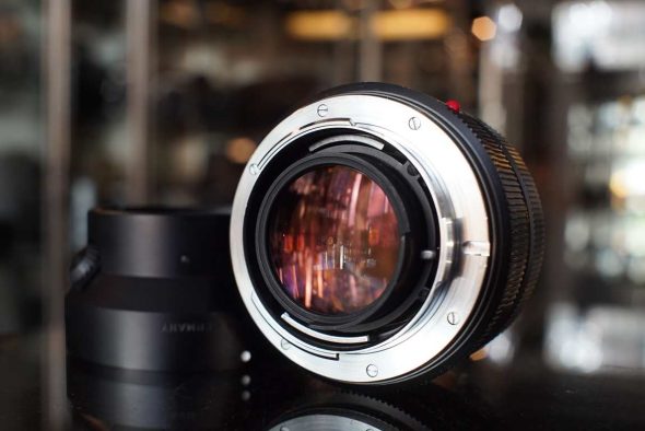Leica Leitz Summilux-R 50mm F/1.4 lens, 2-cam, in bubble with hood