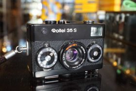 Rollei 35S in black