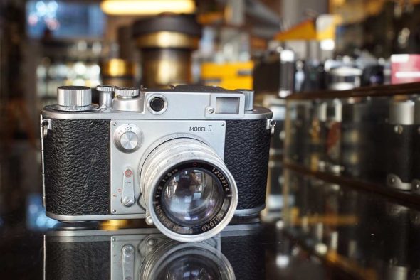 Minolta 35 w/ Super-Rokkor 1:2 / 50mm, Leica screw mount