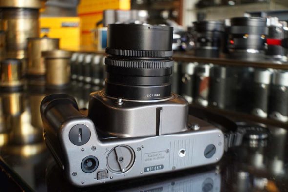 Mamiya 7 rangefinder + Sekor 65mm F/4 lens kit