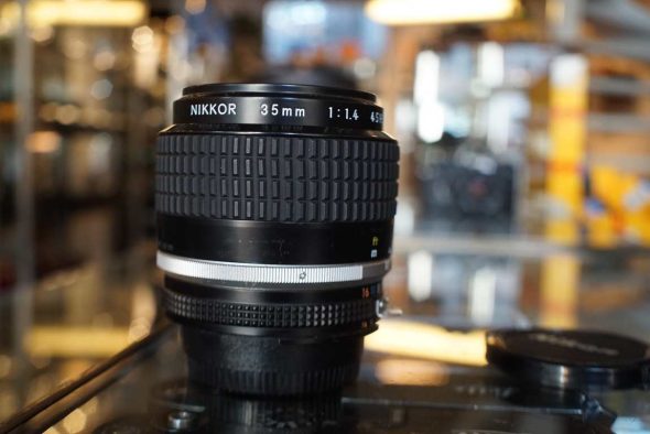 Nikon Nikkor 35mm F/1.4 AI-S lens, like new