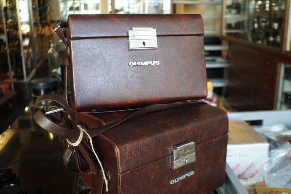 Olympus Leather System case for OM series kit