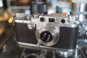Leica IIIc + Elmar 3.5 / 5cm lens