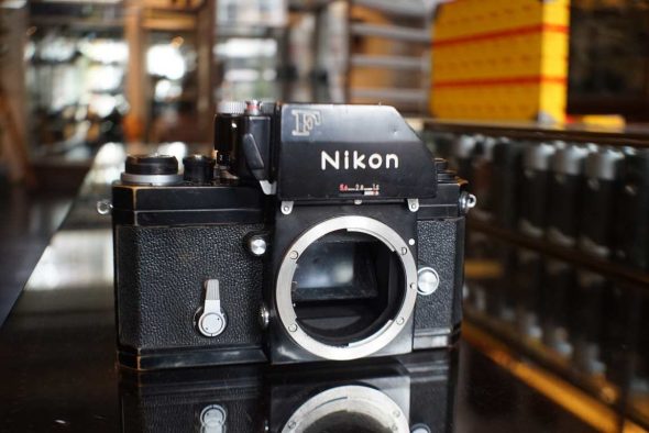 Nikon F black with photomic finder, OUTLET