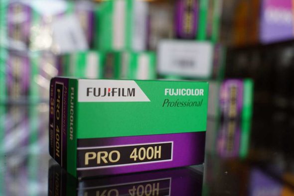 FujiFilm Pro400H color negative film / 135-36 (2019)