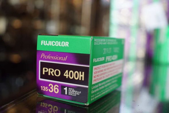 FujiFilm Pro400H color negative film / 135-36 (2019)