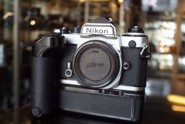 Nikon FE chrome + MD-11, OUTLET