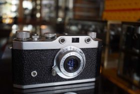 Wega IIa w/ Trixar 50mm f/3.5 lens (Italian Leica copy)