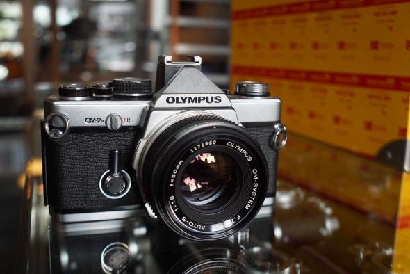 Olympus OM-2n + OM 50mm F/1.8 lens