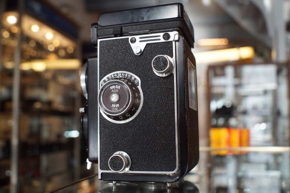 Rollei Rolleicord Vb TLR camera with Xenar 75mm lenses