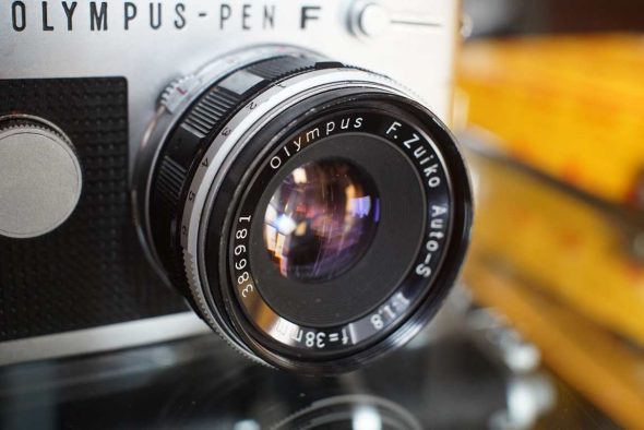 Olympus PEN FT silver + Zuiko 38mm F/1.8 lens