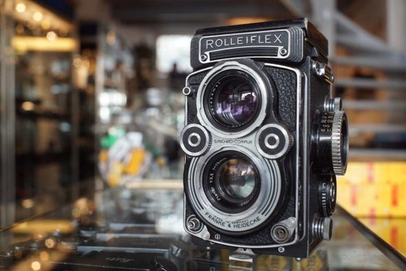 Rolleiflex 3.5F w/ Planar 75mm f/3.5, WORN