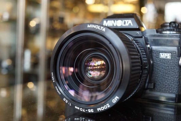 Minolta X-700 + MD 35-70mm f/3.5 Macro lens