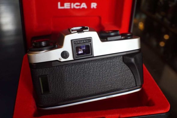 Leica 10041 R4 body Chrome, boxed, OUTLET