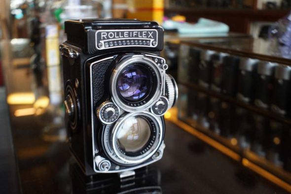 Rolleiflex 2.8E w/ Planar lens