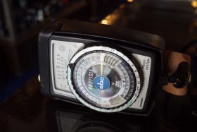 Gossen Profisix exposure meter with strap and case