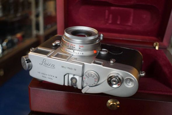 Leica 10440 M6J + Elmar-M 50mm F/2.8 in collectors case/box