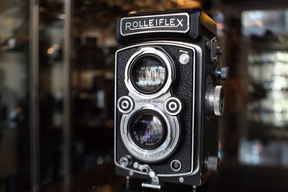 Rolleiflex TLR camera w/Carl Zeiss Tessar 3.5 / 75mm