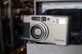 Contax TVSII w/ Zeiss Vario-Sonnar lens Boxed