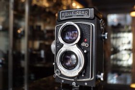 Rolleicord V TLR camera with Xenar 75mm F/3.5 lens