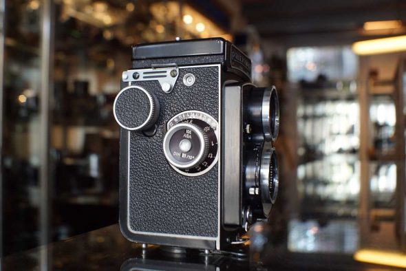 Rolleicord V TLR camera with Xenar 75mm F/3.5 lens