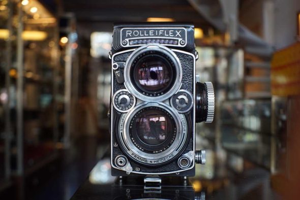 Rolleiflex 2.8E2 w/ Schneider Xenotar 80mm f/2.8