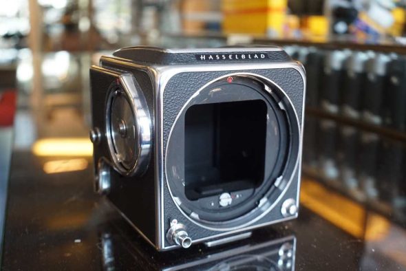 Hasselblad 500C/m body chrome, jammed/forced, for parts/repair, OUTLET