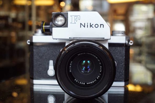 Nikon F TN chrome, early model + Micro-Nikkor 55mm F/3.5 lens
