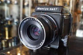 Mamiya RB67 kit w/ Sekor C 90mm f/3.8 lens