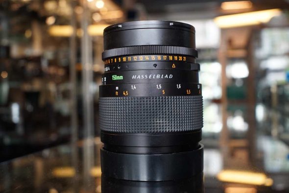 Carl Zeiss Sonnar 150mm F/4 CF lens for Hasselblad V