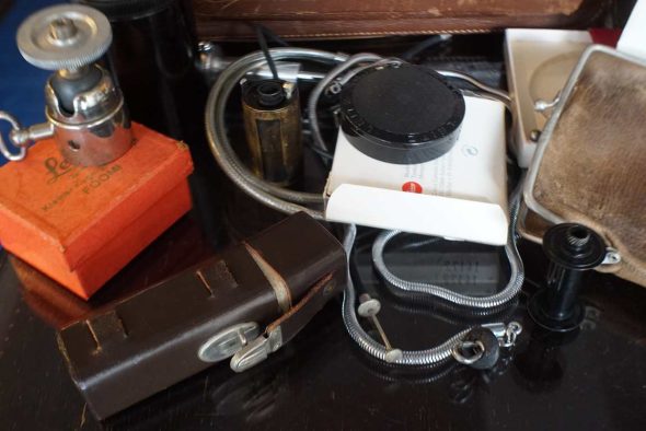 Leica accessory lot of various kinds in early Leica M outfit case